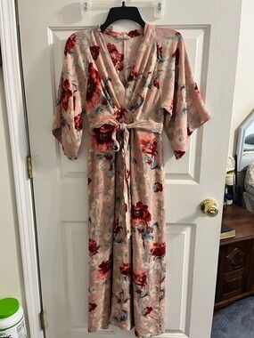 Blush Pink Floral Tie-Waist Maxi Dress